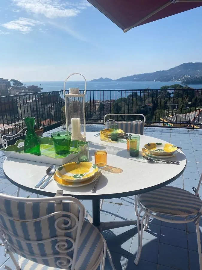 Grande Attico Con Vista Vicino Al Centro By Portofinovacanze Rapallo Daire