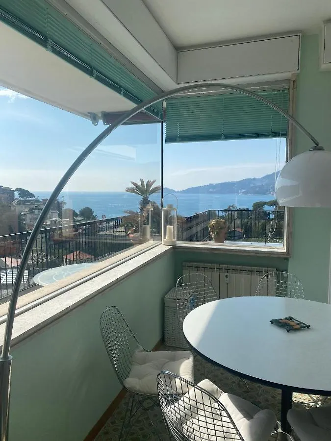 Grande Attico Con Vista Vicino Al Centro By Portofinovacanze Rapallo Daire
